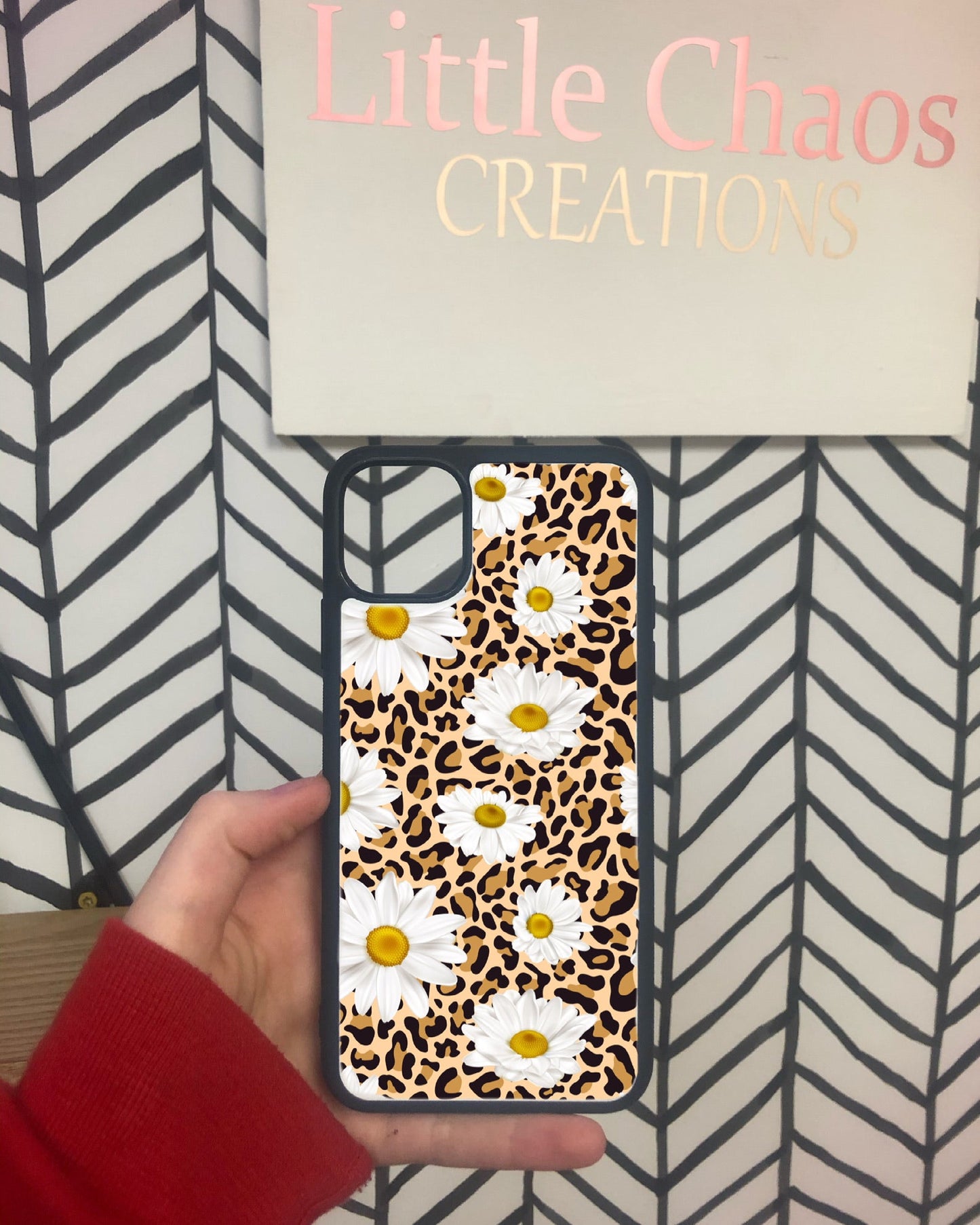 Leopard daisy phone case