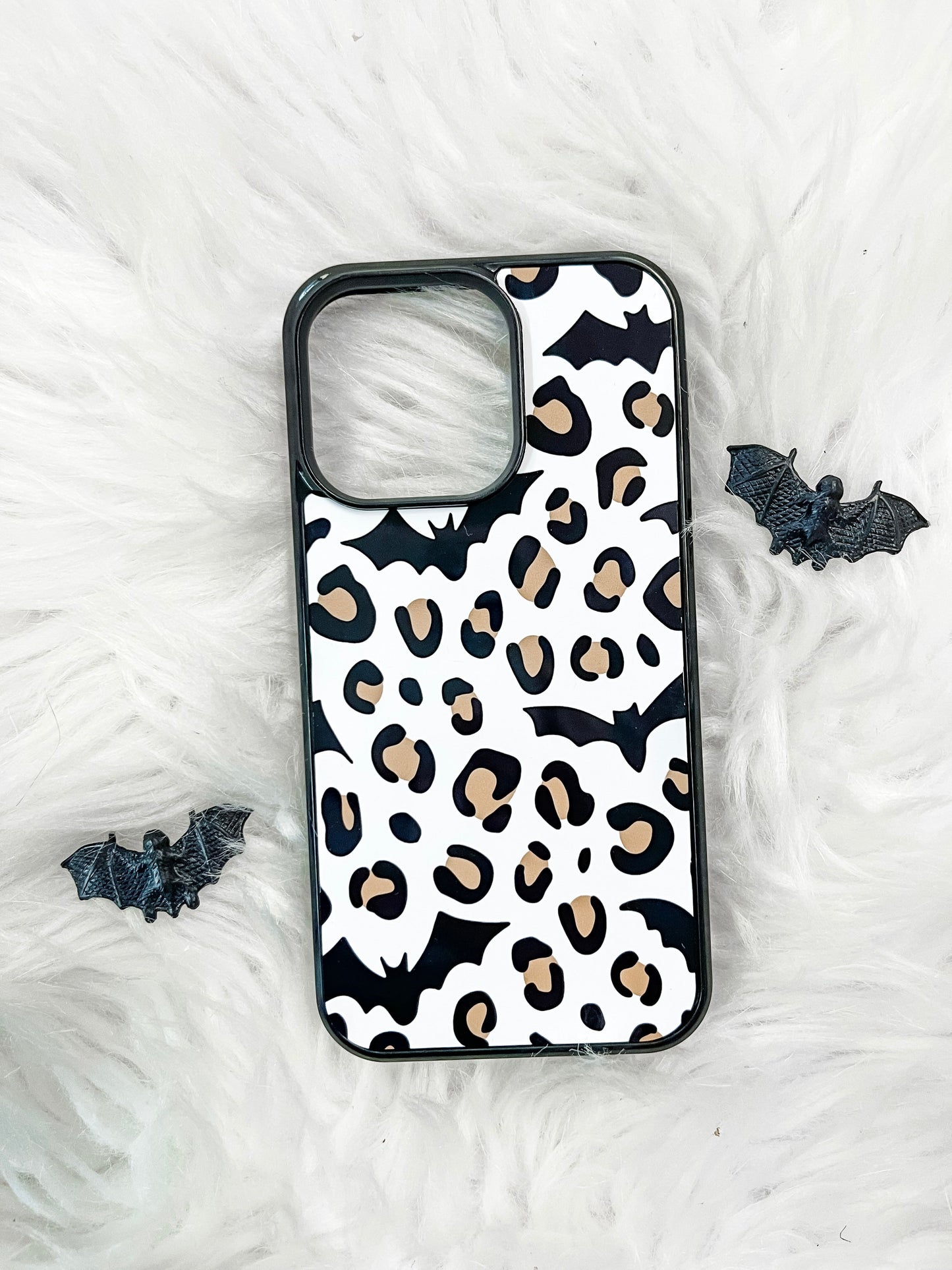 Leopard Bats Case (Iphone)